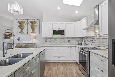 5274 White Sand Circle NE, Saint Petersburg, FL 33703 - Photo 22
