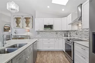 5274 White Sand Cir NE, Saint Petersburg, FL 33703 - Photo 22