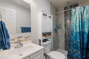8504 Gold Ridge Cir, Tampa, FL 33619 - Photo 14