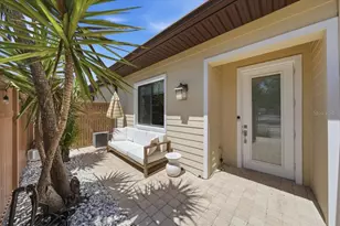 819 Highland St N, Saint Petersburg, FL 33701 - Photo 42