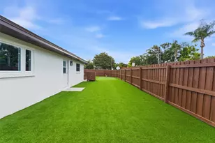 10711 Frances Ln, Largo, FL 33774 - Photo 58