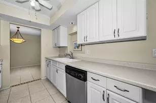 2903 Macalpin Dr S, Palm Harbor, FL 34684 - Photo 8
