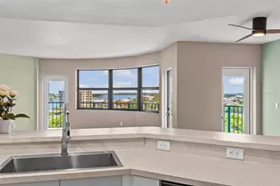 670 Island Way, Clearwater Beach, FL 33767 - Photo 8