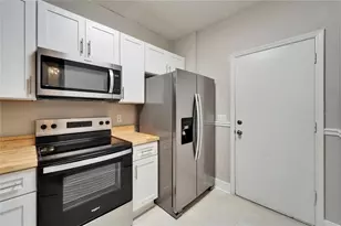 1032 Radison Ave, Sun City Center, FL 33573 - Photo 12