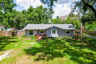 1926 Meadowridge Dr, Valrico, FL 33596 - Photo 1