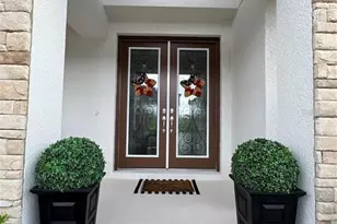 13150 Wellspring Dr, Lithia, FL 33547 - Photo 2