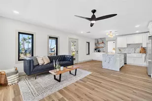 203 Driftwood Dr W, Palm Harbor, FL 34683 - Photo 14