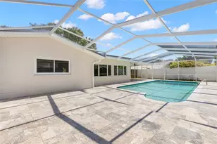 2441 Fairbanks Dr, Clearwater, FL 33764 - Photo 4