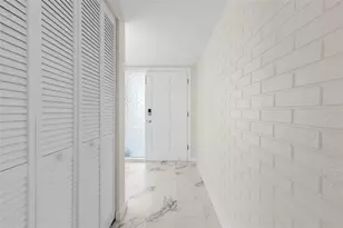 2441 Fairbanks Dr, Clearwater, FL 33764 - Photo 38