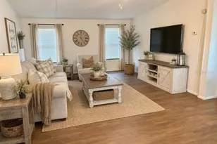 6202 Pinewood Village Cir W, Lakeland, FL 33811 - Photo 4