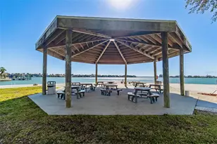 4900 Brittany Dr S, Saint Petersburg, FL 33715 - Photo 40