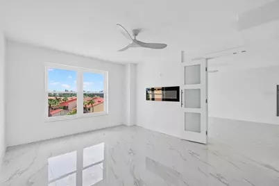 4900 Brittany Drive S #405, Saint Petersburg, FL 33715 - Photo 2