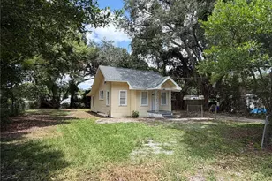1496 33rd St NW, Winter Haven, FL 33881 - Photo 4
