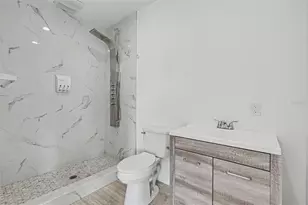 1018 7th Ave S, Saint Petersburg, FL 33705 - Photo 32