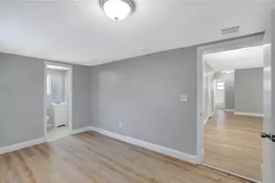 6105 N 23rd St, Tampa, FL 33610 - Photo 18