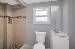 6105 N 23rd St, Tampa, FL 33610 - Photo 20