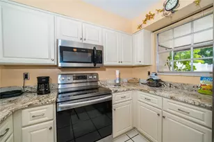 14015 Lemon Valley Pl, Tampa, FL 33625 - Photo 2