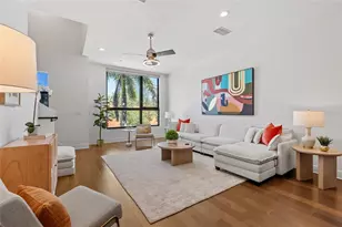 130 8th St N, Saint Petersburg, FL 33701 - Photo 32