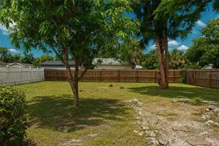 1302 28th St W, Bradenton, FL 34205 - Photo 18