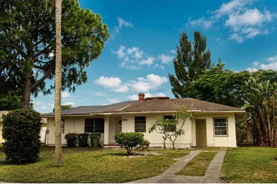 1302 28th Street W, Bradenton, FL 34205 - Photo 1