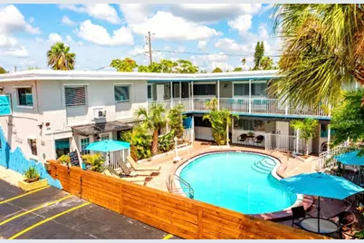 11965 Gulf Boulevard, Saint Petersburg, FL 33706 - Photo 4