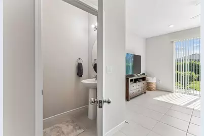 31357 Amberview Bend, Wesley Chapel, FL 33545 - Photo 12