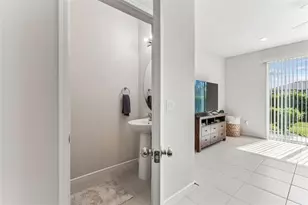 31357 Amberview Bnd, Wesley Chapel, FL 33545 - Photo 12