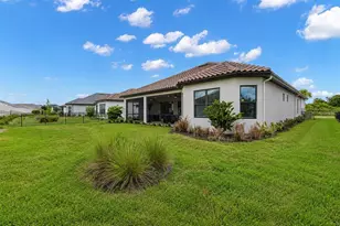 4727 Freccia Loop, Wesley Chapel, FL 33543 - Photo 4