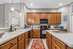 23305 Gracewood Cir, Land O Lakes, FL 34639 - Photo 16