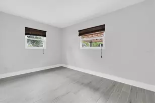 4201 Des Moines St NE, Saint Petersburg, FL 33703 - Photo 12