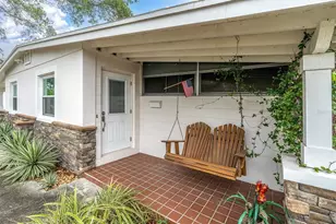 4201 Des Moines St NE, Saint Petersburg, FL 33703 - Photo 2