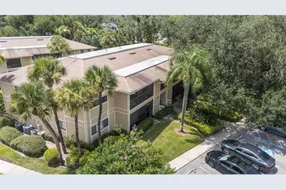 6018 Laktree Lane #E, Temple Terrace, FL 33617 - Photo 1