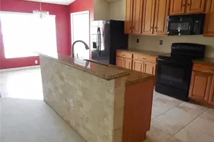 15447 Osprey Glen Dr, Lithia, FL 33547 - Photo 2