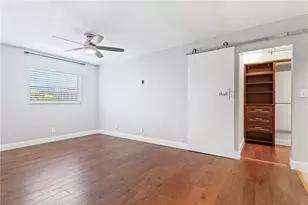 1230 70th St N, Saint Petersburg, FL 33710 - Photo 14