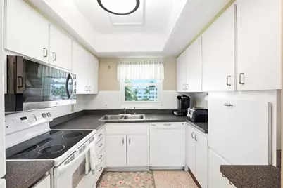 6201 2nd Street E #106, Saint Pete Beach, FL 33706 - Photo 18
