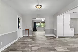 6928 Greenhill Pl, Tampa, FL 33617 - Photo 14