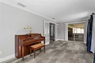 6928 Greenhill Pl, Tampa, FL 33617 - Photo 18