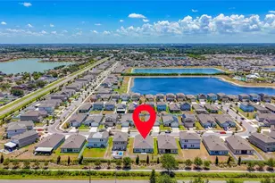 1349 Anchor Bend Dr, Ruskin, FL 33570 - Photo 2