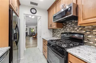 5973 Terrace Park Dr N, Saint Petersburg, FL 33709 - Photo 14