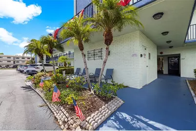 5973 Terrace Park Drive N #101, Saint Petersburg, FL 33709 - Photo 4
