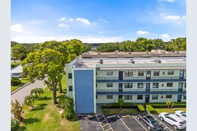 5973 Terrace Park Drive N #101, Saint Petersburg, FL 33709 - Photo 2