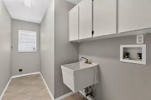 9504 Via Segovia, New Port Richey, FL 34655 - Photo 18