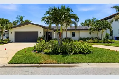 1974 Hawaii Avenue NE, Saint Petersburg, FL 33703 - Photo 36