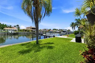 1974 Hawaii Ave NE, Saint Petersburg, FL 33703 - Photo 34