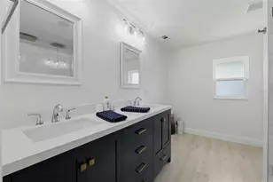 1974 Hawaii Ave NE, Saint Petersburg, FL 33703 - Photo 16