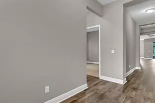 19455 Redwood Point Dr, Tampa, FL 33647 - Photo 4
