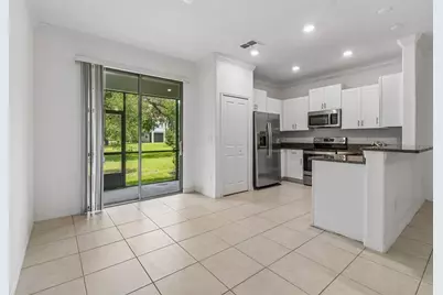 30751 Veridian Way, Wesley Chapel, FL 33543 - Photo 10