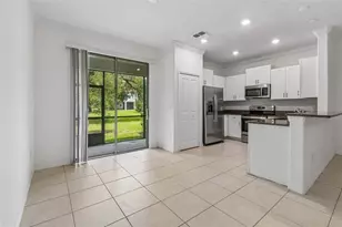 30751 Veridian Wy, Wesley Chapel, FL 33543 - Photo 10