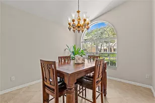 10522 Chambers Dr, Tampa, FL 33626 - Photo 8