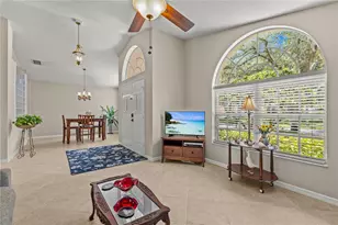 10522 Chambers Dr, Tampa, FL 33626 - Photo 6